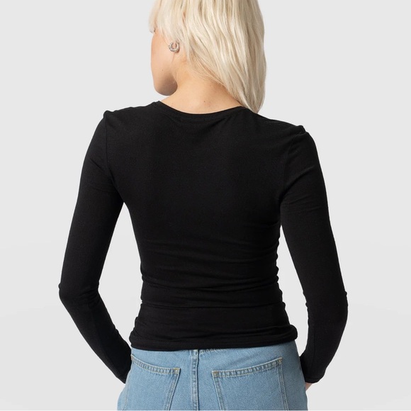 Saint + Sofia Austen Crew Neck Long Sleeve Tee - Picture 2 of 7